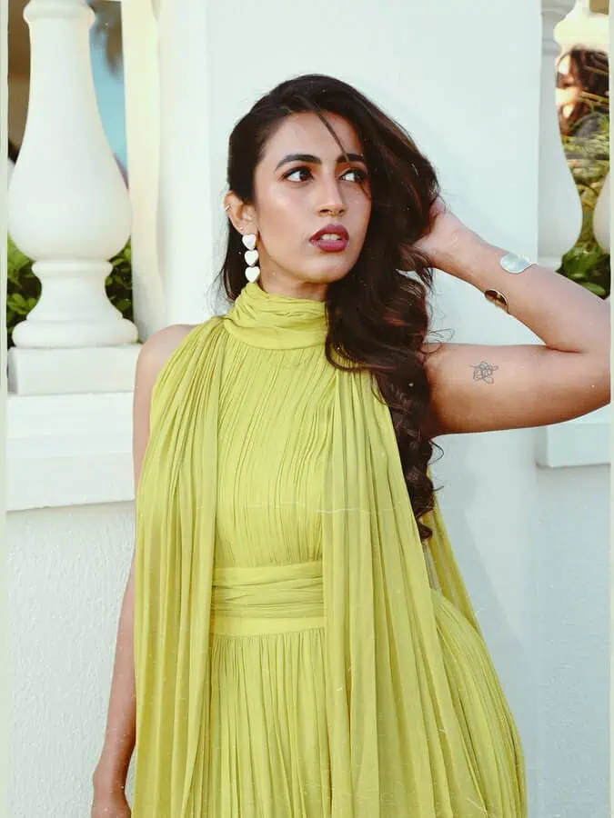 కొణిదెల నిహారిక: ఫ్రేమ్ మారినా, గ్లామర్ మాత్రం అలాగే..
