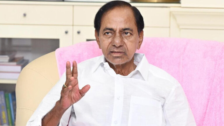 కెసిఆర్ ఫామ్ హౌస్ లో ఇప్పుడు ఏం జరుగుతుందో తెలుసా..
