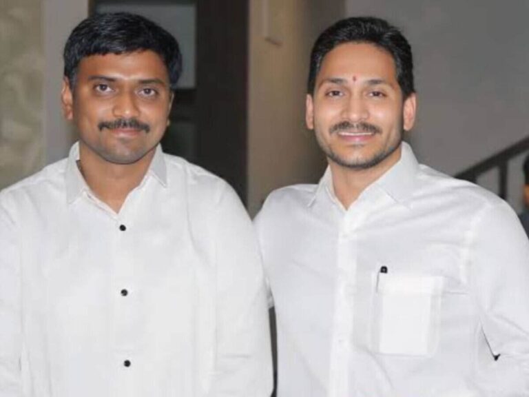 పీఏ అక్రమాలు… గట్టిగా వినిపిస్తున్న జగన్ పేరు