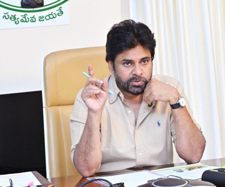 ఈవెంట్కి అనుమతి నిరాకరించిన తెలంగాణ తర్వాత పవన్ కళ్యాణ్ హైదరాబాద్ హోమ్లో ప్రెస్ మీట్ ప్లాన్ చేశారు