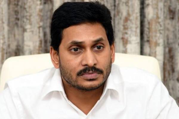 ఆంధ్రప్రదేశ్ మద్యం కేసులో జగన్ను ప్రశ్నించేందుకు ఈడీ సెట్