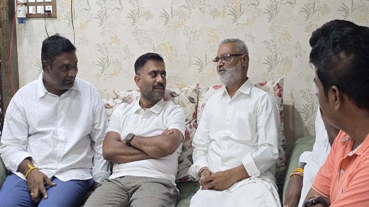 వైఎస్ఆర్సిపి నాయకులను పరామర్శించిన మాజీ ఎమ్మెల్యే కేతిరెడ్డి