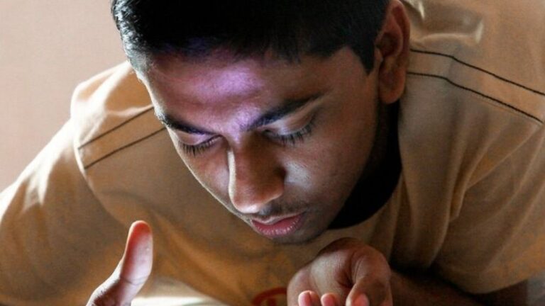 Mobile Addiction In Teenagers: 15 ఏళ్ల కొడుకు మొబైల్ కు బానిసయ్యాడు.. పోలీసులకు ఫిర్యాదు చేసిన తల్లిదండ్రులు.. తర్వాత ఏమైందంటే..