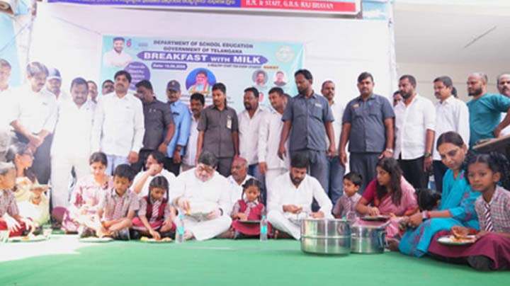 ప్రభుత్వ బడుల్లో అల్పాహార పథకం ప్రారంభం.. విద్యార్థులకు సీఎం రేవంత్ సందేశం