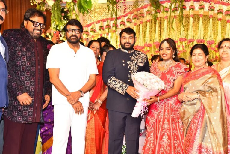 మెహర్ రమేష్ కుమార్తె వివాహ రిసెప్షన్కు చిరంజీవి, పవన్ కళ్యాణ్ హాజరయ్యారు