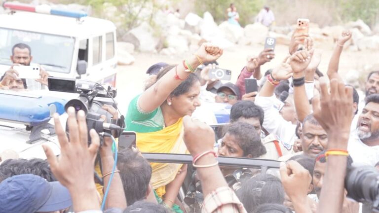 Kalvakuntla Kavitha : కల్వకుంట్ల కవిత అరెస్ట్