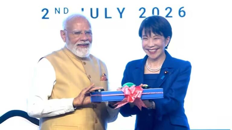 మారుతీ సుజుకీ రూ. 35,000 కోట్ల ఖర్ఖోడా ప్లాంట్ను ప్రారంభించిన మోదీ, సనే తకైచి