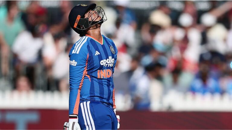 IND vs ENG: మళ్లీ విఫలమైన వైభవ్ సూర్యవంశీ.. అదే చెత్త షాట్! (వీడియో) | IND vs ENG 4వ T20I: జోఫ్రా ఆర్చర్ షార్ట్-బాల్తో అతనిని ట్రాప్ చేసిన తర్వాత బ్రిస్టల్ T20Iలో వైభవ్ సూర్యవంశీ పరాజయం పాలయ్యాడు