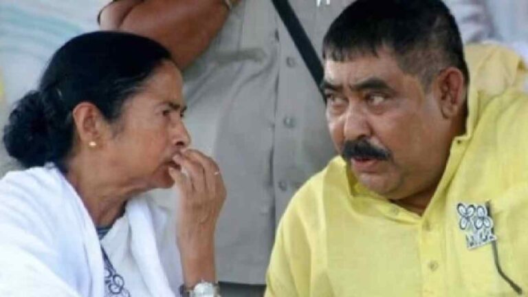 TMC CRISIS: మమతా బెనర్జీకి షాక్.. రెబల్ వర్గంలో చేరిన కీలక అనుచరుడు..