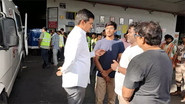 కేపీహెచ్బీ లులు మాల్లో గన్ కలకలం