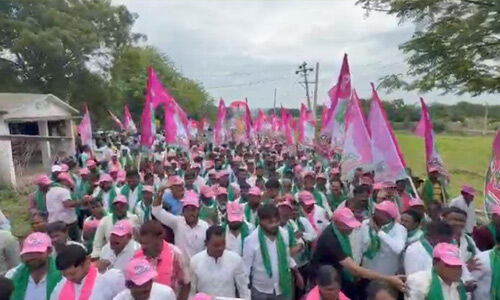 కాళేశ్వరం నీళ్ల కోసం కదం తొక్కిన రైతన్నలు