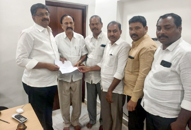 రాగులపాడు సబ్ కాలువ పనులకు శంకుస్థాపన చేయాలి.. సీపీఐ నేతల డిమాండ్